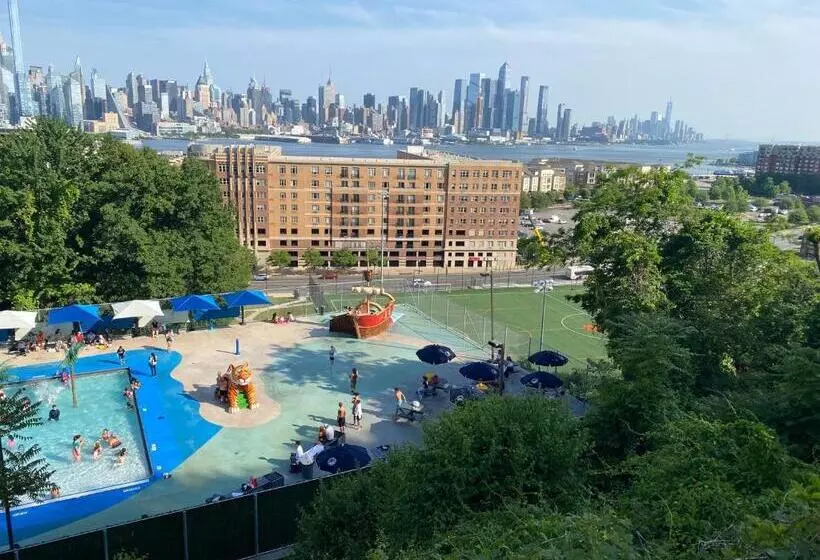 Majatalo Nice 2bedroom Apt With Patio Included To Enjoy