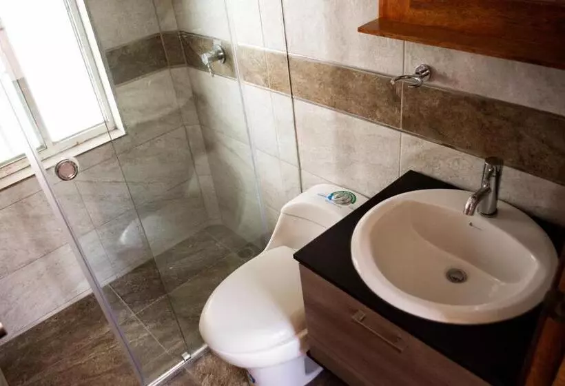 Retkeilymaja Imperial Zumbahua