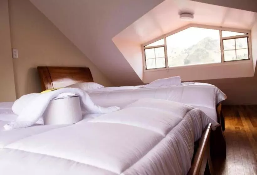 Retkeilymaja Imperial Zumbahua