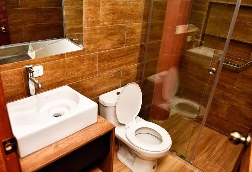 Retkeilymaja Imperial Zumbahua