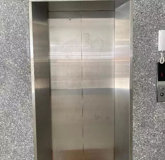 هتل Khách Sạn Ngọc Bích