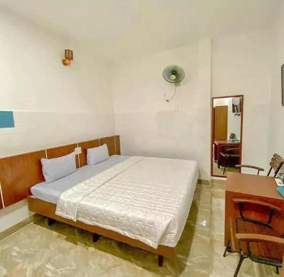 هتل Khách Sạn Ngọc Bích