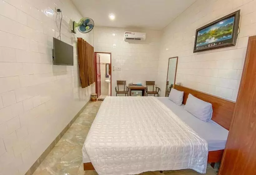 هتل Khách Sạn Ngọc Bích