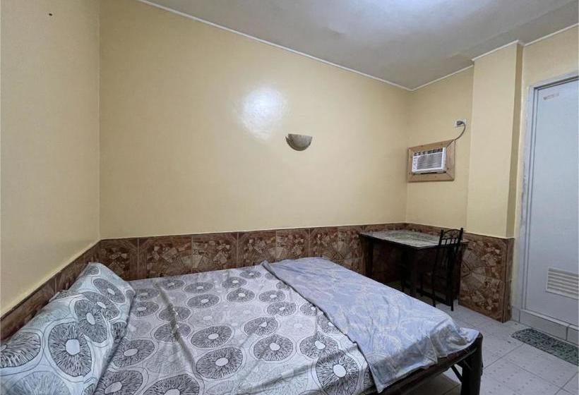 ホテル Oyo 761 Caza Southville Apartelle