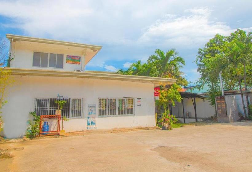 ホテル Oyo 761 Caza Southville Apartelle