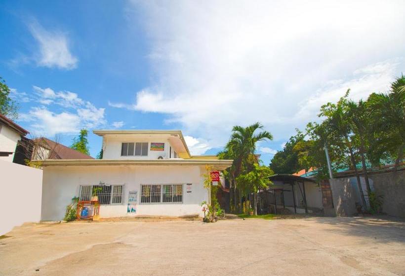 ホテル Oyo 761 Caza Southville Apartelle