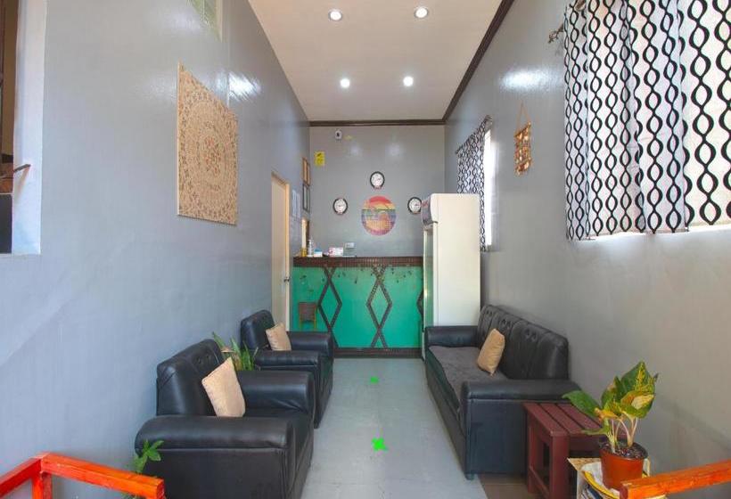 ホテル Oyo 761 Caza Southville Apartelle