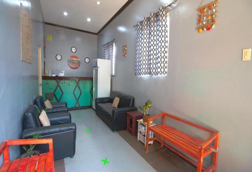 ホテル Oyo 761 Caza Southville Apartelle