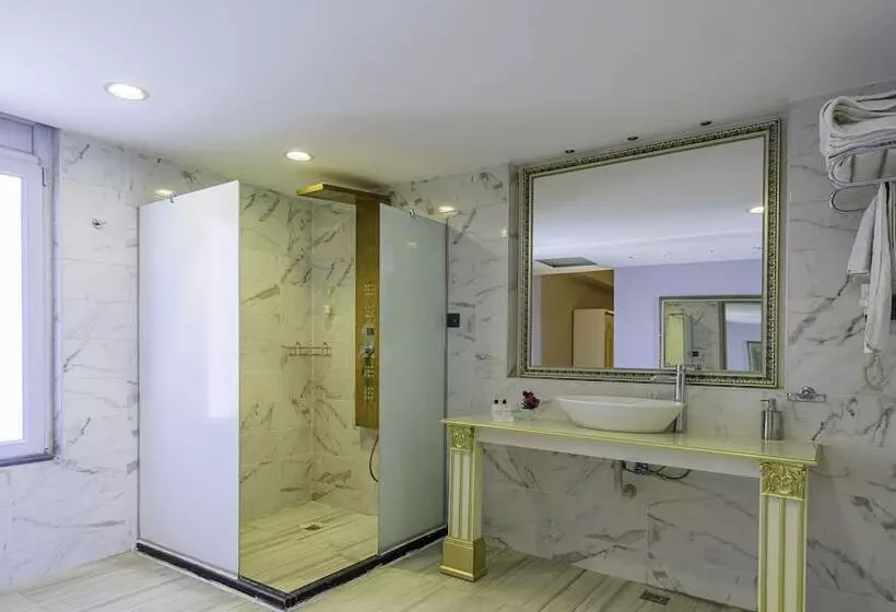 Hotelli Real House Boutique