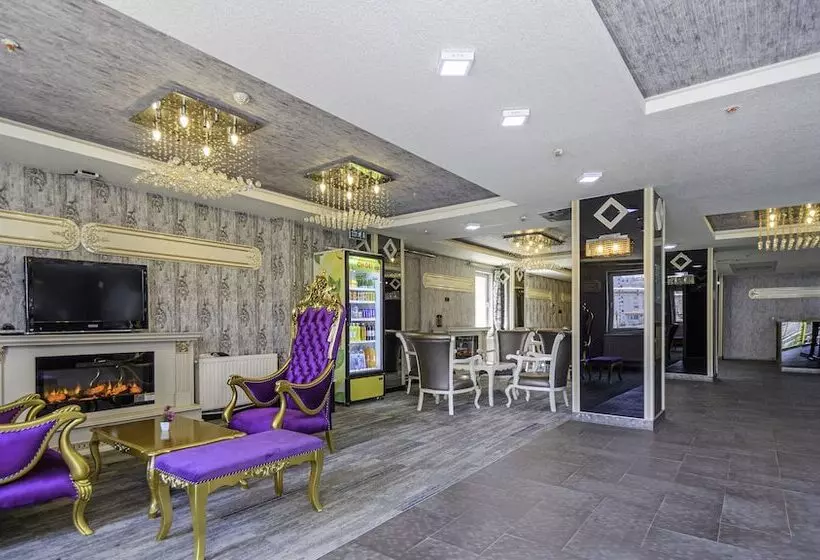 Hotelli Real House Boutique