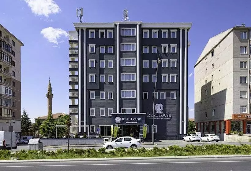 Hotelli Real House Boutique