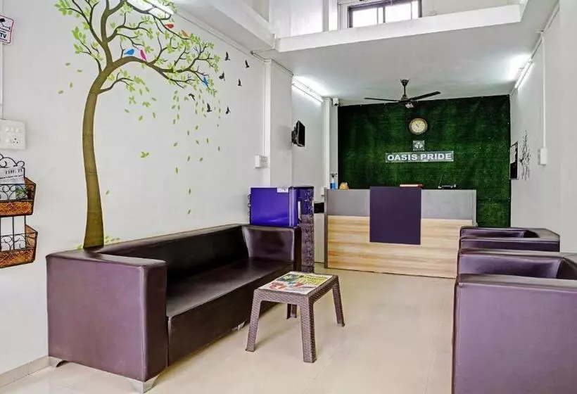 Itsy Hotels Oasis Pride