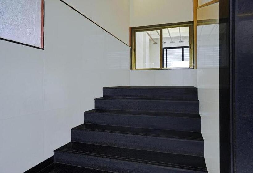 Itsy Hotels Oasis Pride