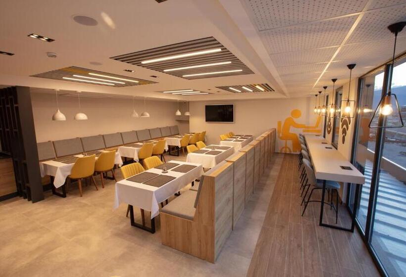 Valent Otel Business