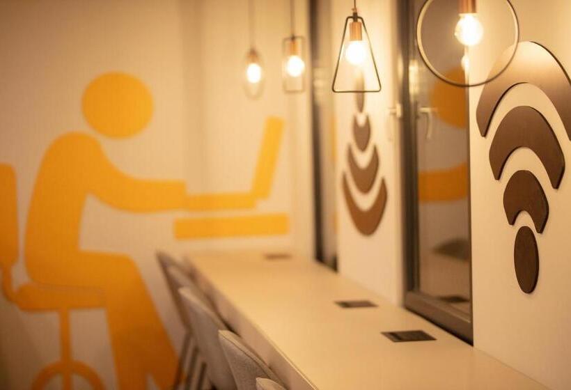 Valent Otel Business