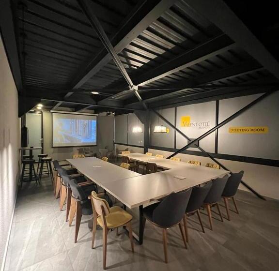 Valent Otel Business