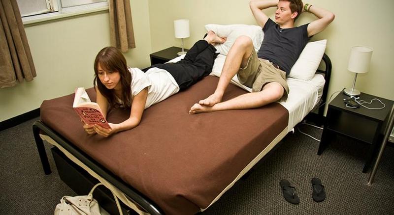 Base Brisbane Embassy Hostel