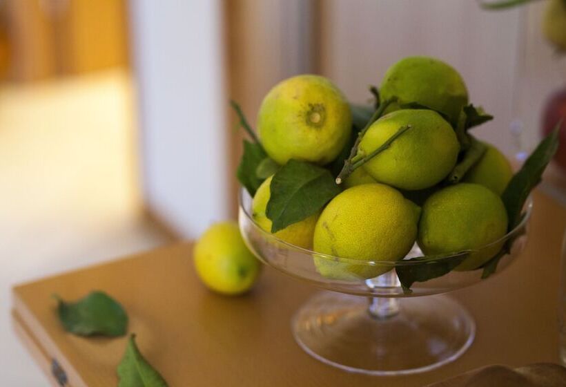 ホテル Avantgarde