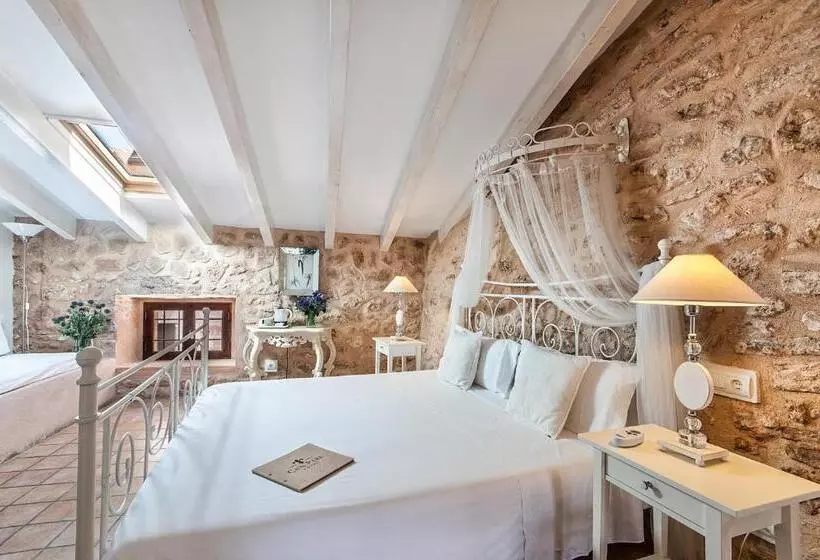 Отель Ca´n Pere