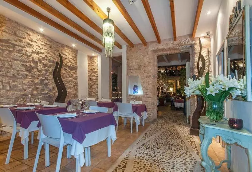 Отель Ca´n Pere