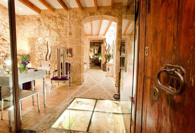 Отель Ca´n Pere