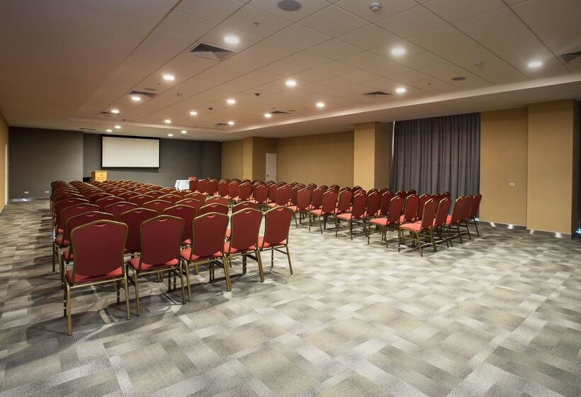 ホテル Costa Del Sol Wyndham Tumbes