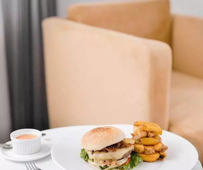 هتل Costa Del Sol Wyndham Tumbes