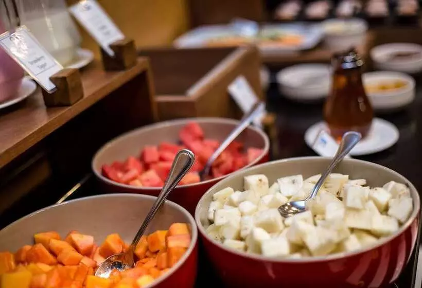 هتل Costa Del Sol Wyndham Tumbes