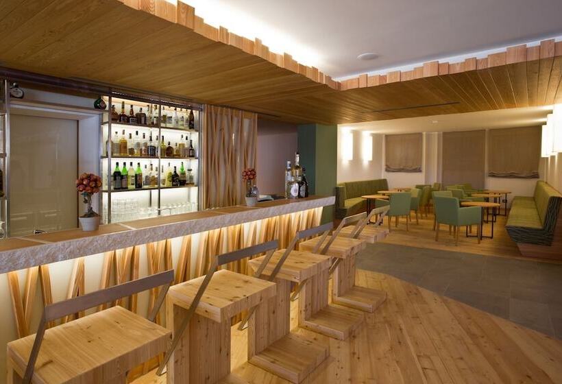 Отель Delle Alpi