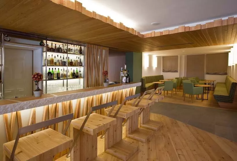 Отель Delle Alpi