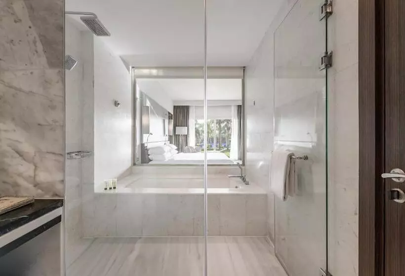 هتل Dusit Thani Lakeview Cairo