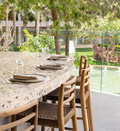 هتل Dusit Thani Lakeview Cairo