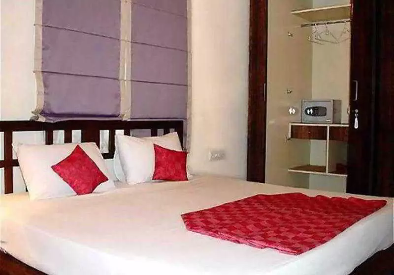 Отель Lake View Residences