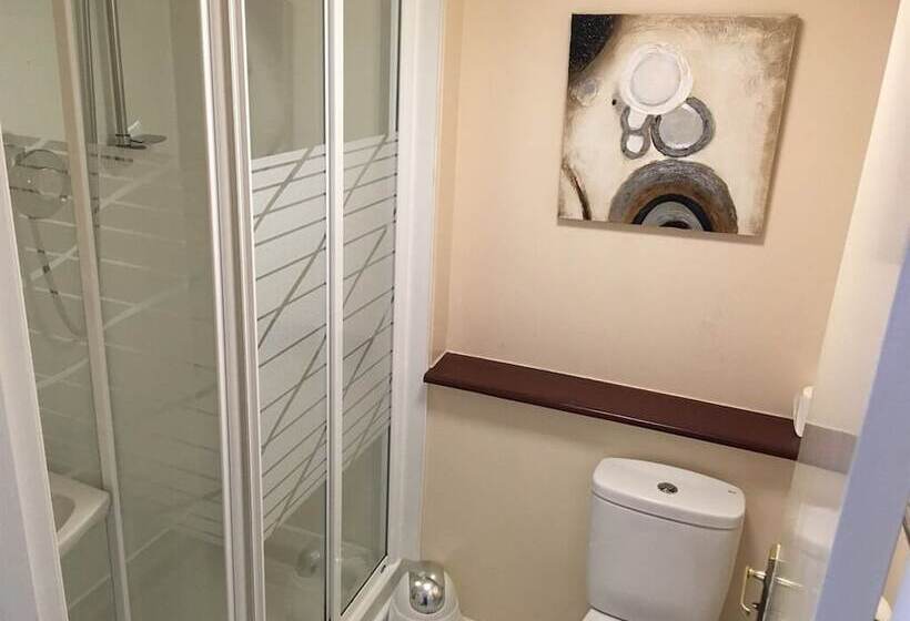 בית מלון כפרי Novar Arms