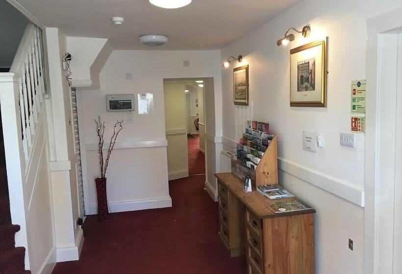 בית מלון כפרי Novar Arms