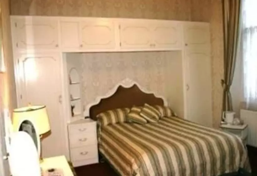 Hotelli Sonnhalde Guest House