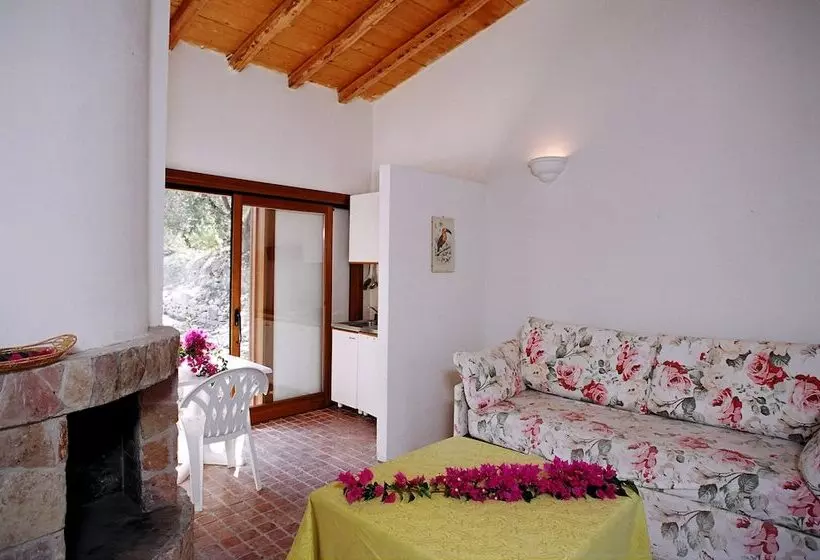 هتل Tenuta Molino Di Mare