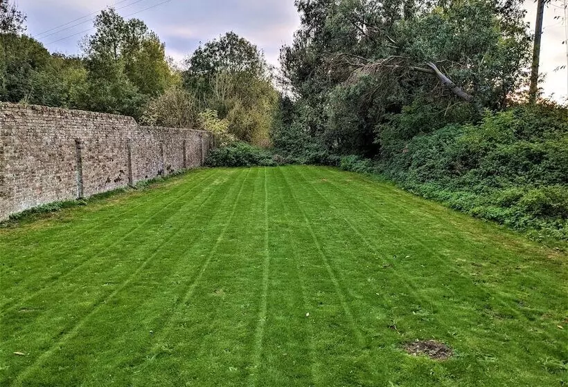 בית מלון כפרי The Anchor