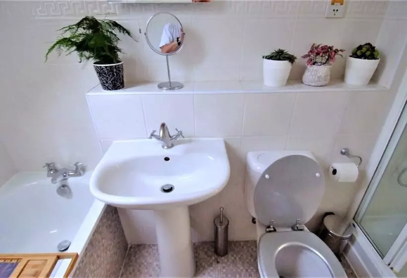 בית מלון כפרי The Anchor