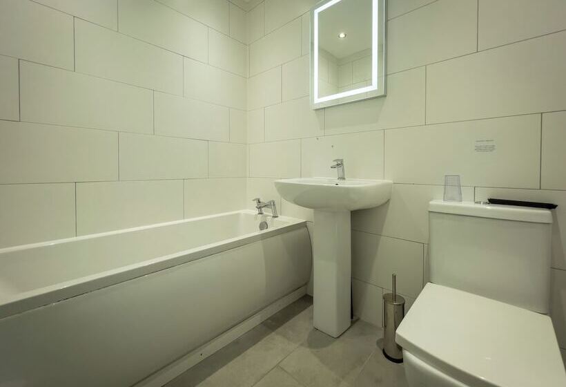 בית מלון כפרי The Crags