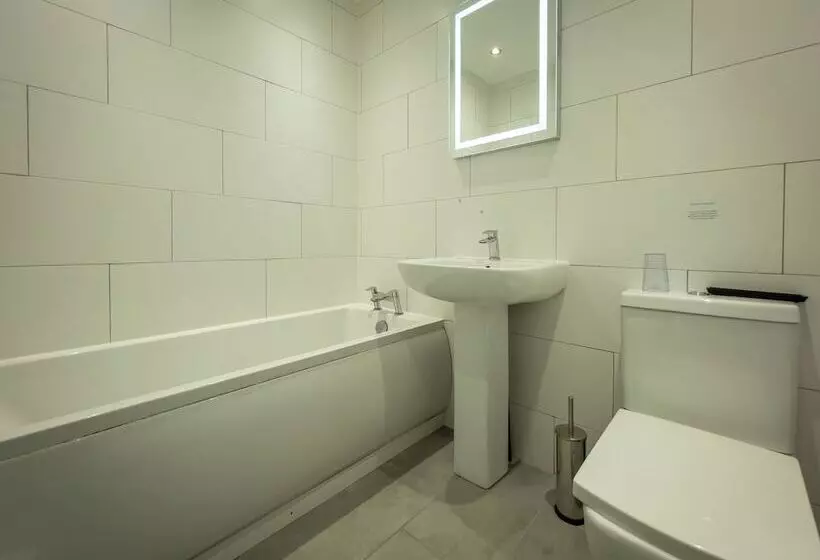 בית מלון כפרי The Crags