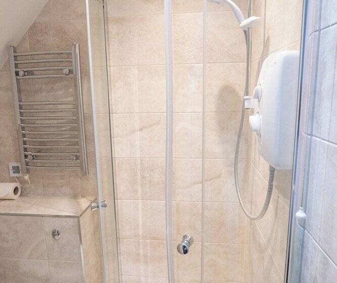 בית מלון כפרי The Crags