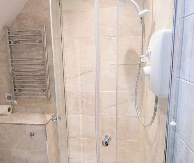 בית מלון כפרי The Crags