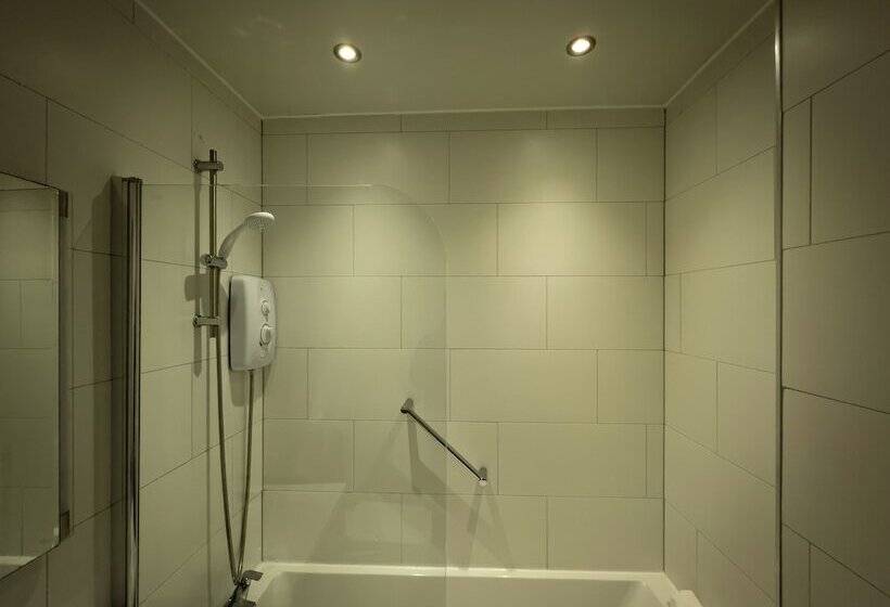 בית מלון כפרי The Crags