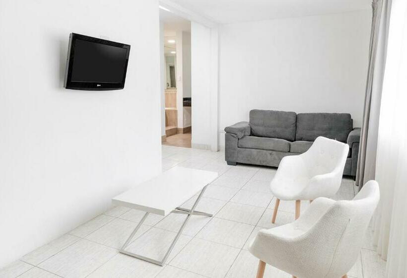 ホテル Costa Del Sol Wyndham Tumbes