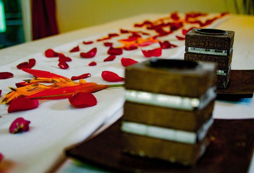 Mediterraneus Hotel & Spa