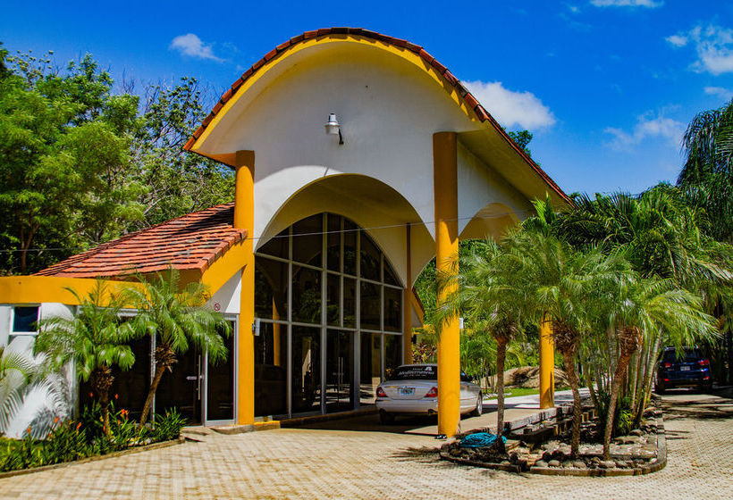 Mediterraneus Hotel & Spa