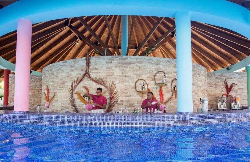 استراحتگاه Majestic Elegance Punta Cana - All Inclusive