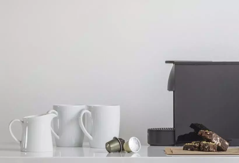 Saco Holborn – Lamb’s Conduit St