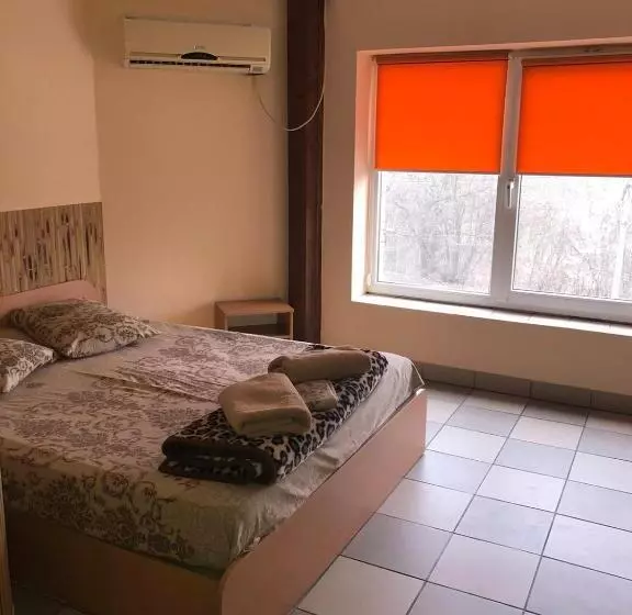 Retkeilymaja мотель євро